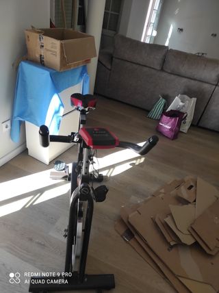 Bicicleta estática ejercicio