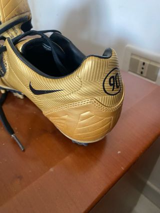 Scarpe Nike Total 90 - Oro e Nero