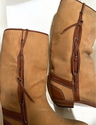 Stivali scamosciati beige e marrone