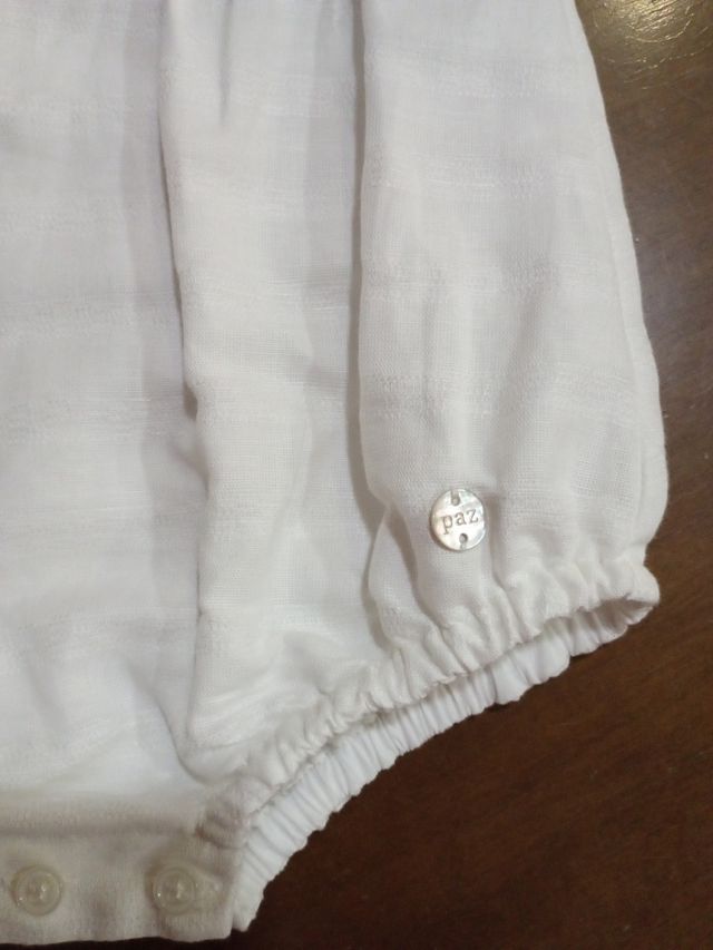 Pelele talla 6m, crudo, marca Paz Rodríguez, nuevo