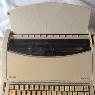 Olivetti Linea 101 - Máquina de escribir