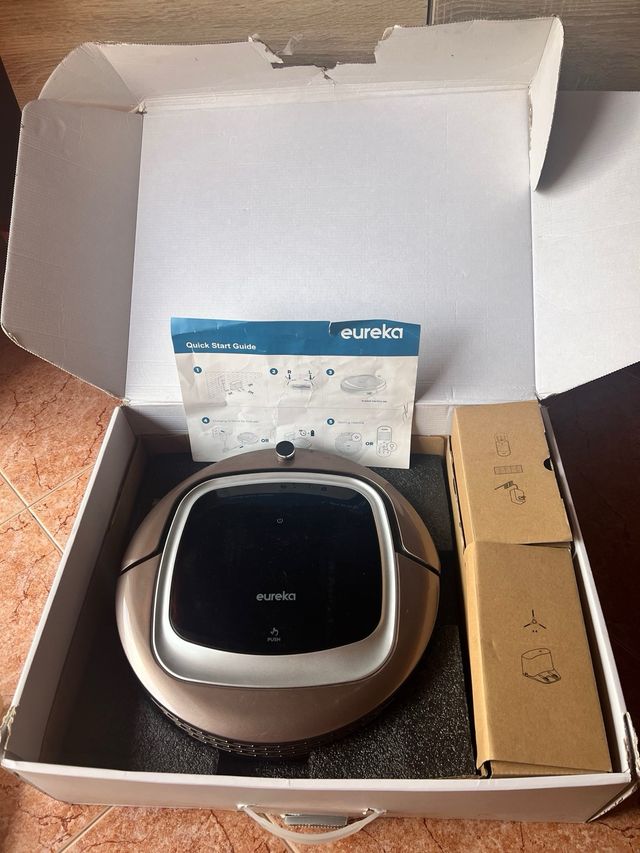 Robot aspirapolvere Eureka