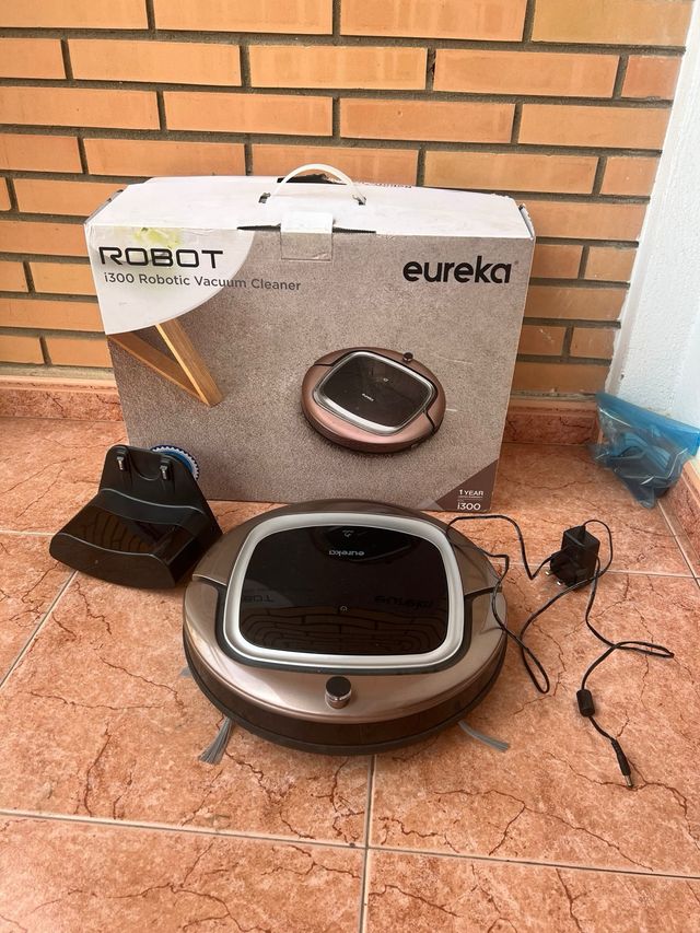 Robot aspirapolvere Eureka