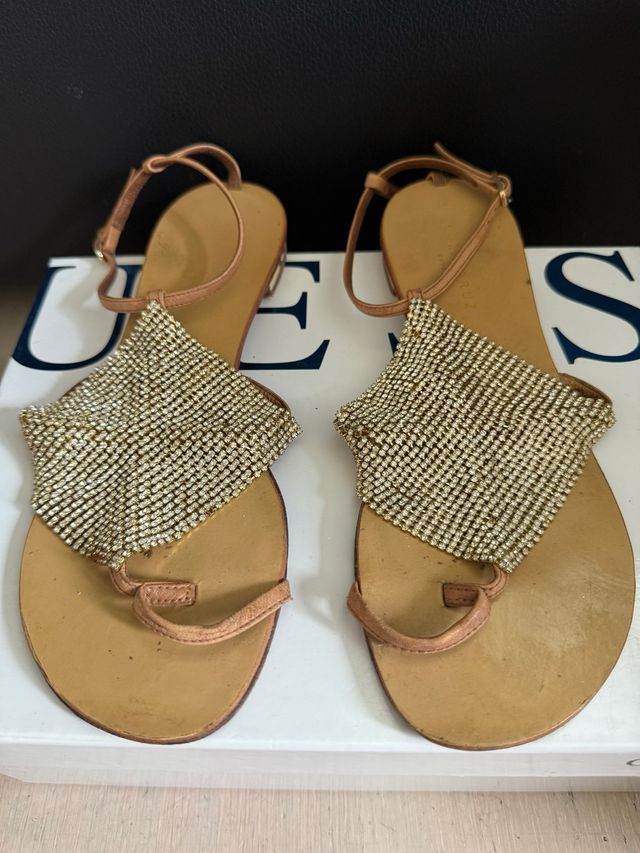 Sandalias doradas rejilla talla 36