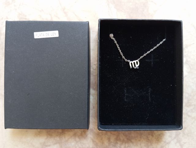 Collar Virgo Plata de Ley. Colgante Nuevo.