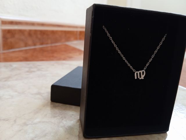 Collar Virgo Plata de Ley. Colgante Nuevo.