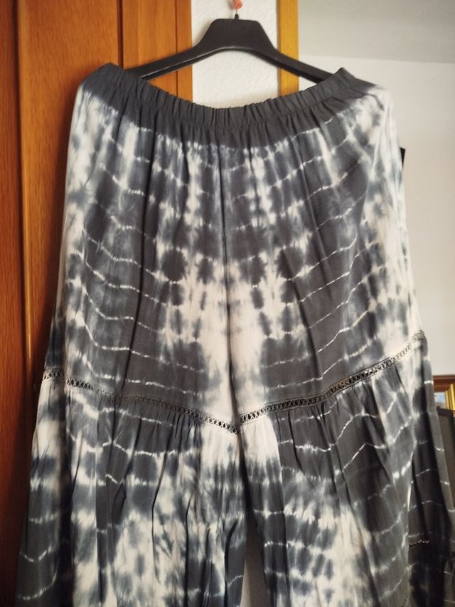 Blusón y pantalón lino blanco-gris