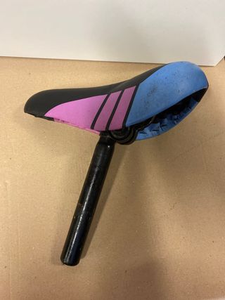 Sillín bici vintage azul y morado