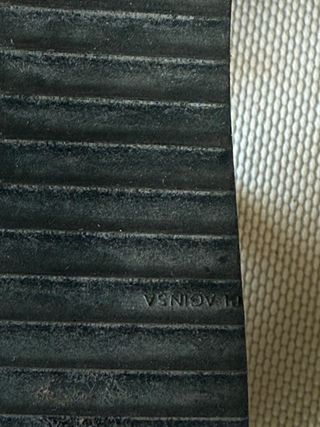 Sandalias cuña Hoss negras y marrones