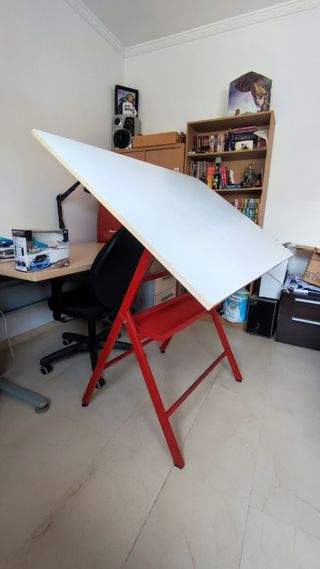 Mesa de dibujo vintage 
