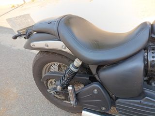 Triumph America 800 Custom