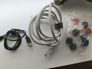 PS4 (PlayStation 4) + accesorios