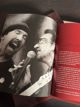 U2 A Rock Crusade DVD+Libro