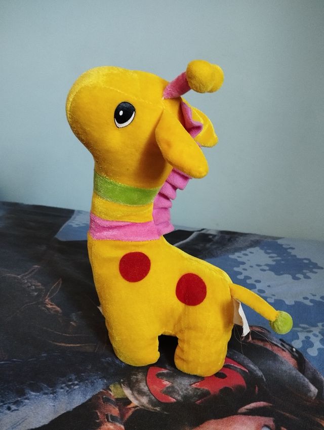 Peluches: Oso y Jirafa