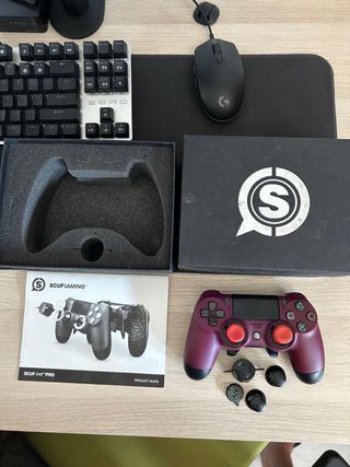 SCUF PRO PS4/PC - Negro y Morado