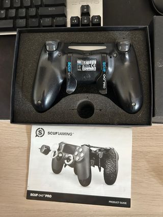SCUF PRO PS4/PC - Negro y Morado