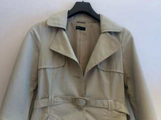 Gabardina beige Benetton