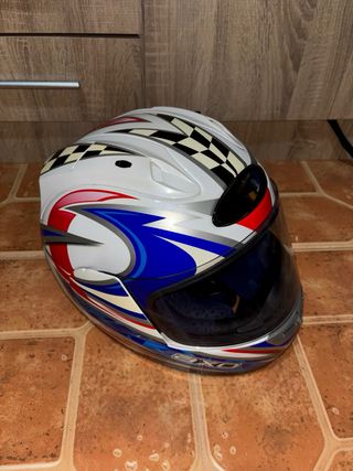 Casco moto AXO: diseño carreras
