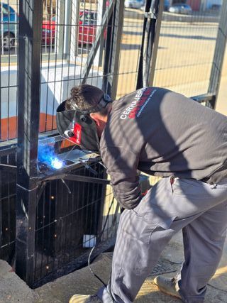 Carpintero metálico / reparaciones