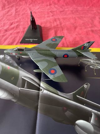 Aviones de combate: Hawker Hunter F Mk 4