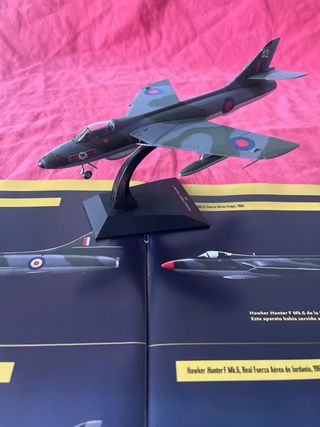Aviones de combate: Hawker Hunter F Mk 4