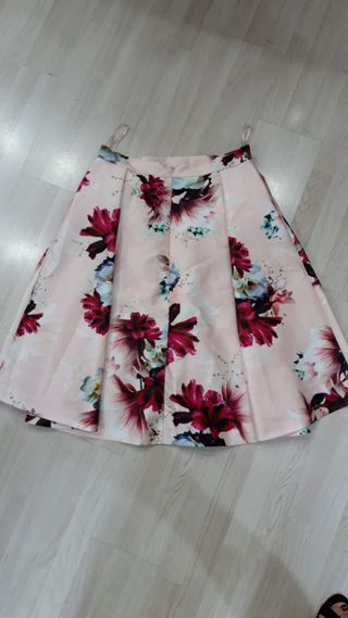 Falda Coast floral rosa