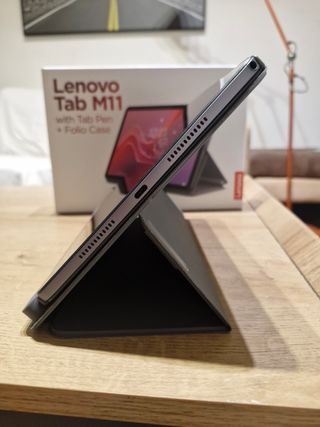 Tablet Lenovo + Lapiz táctil 