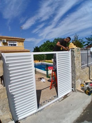 Carpintero metálico / reparaciones