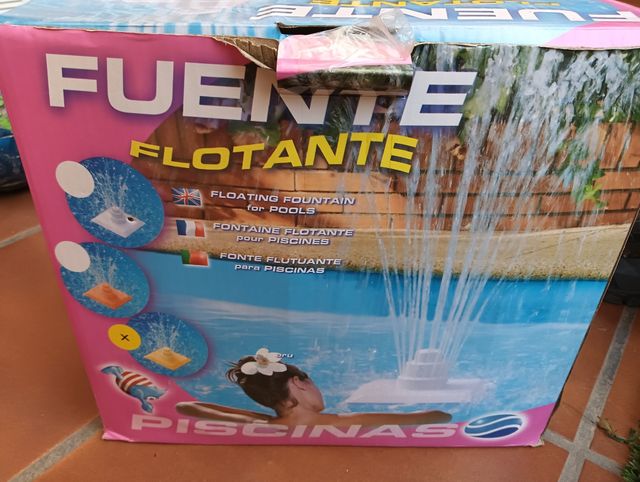 Fuente flotante piscina - nueva