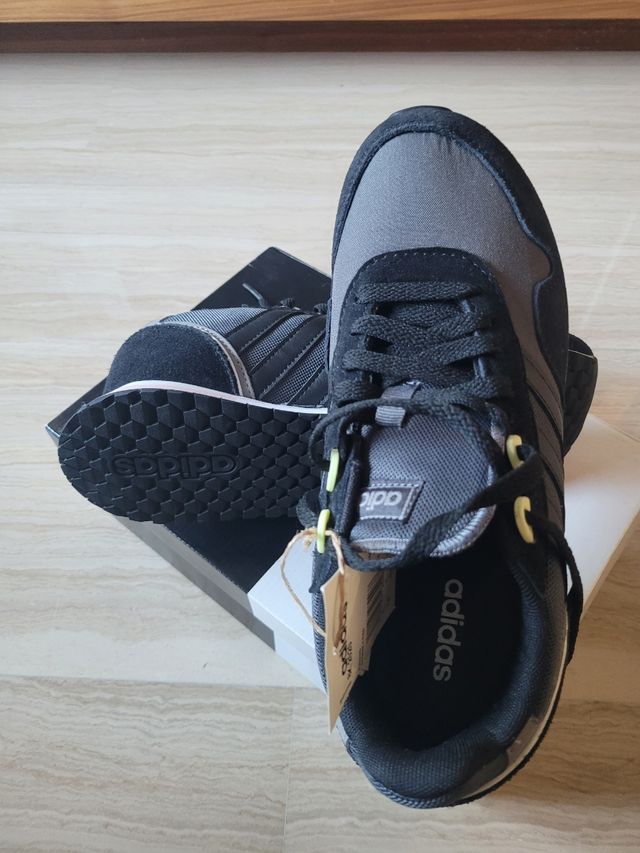 Zapatillas Adidas 8K 2020 - N°39 1/3.