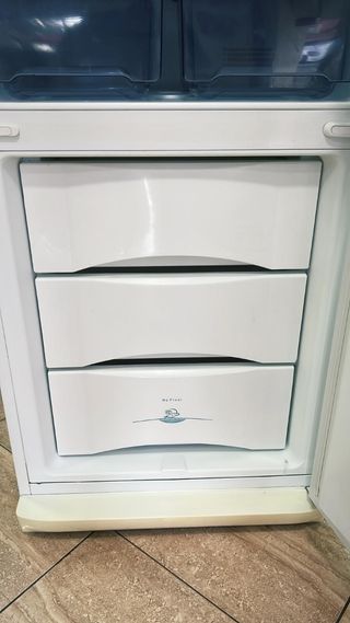 Nevera Edesa combi No Frost A con garantia