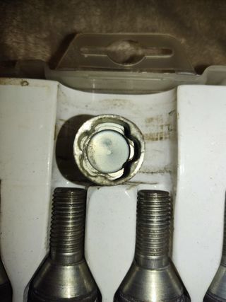 Juego de tuercas antirrobo Renault