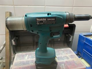 Makita DTW1002: Pistola Impacto 18V