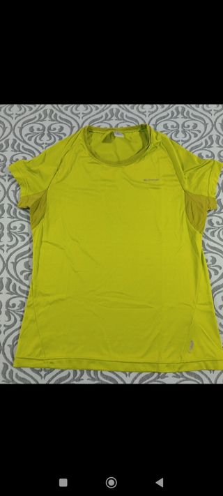 Lote de 5 camisetas Kalenji de mujer.
