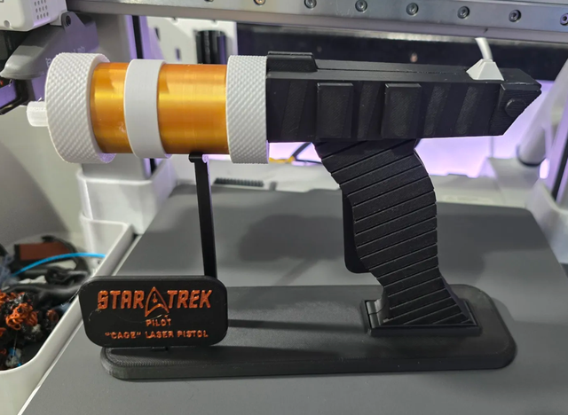 Star Trek - Phaser del piloto TOS Cage