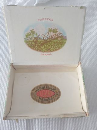 Caja vacía La Flor de Cano + 2 Vitolas