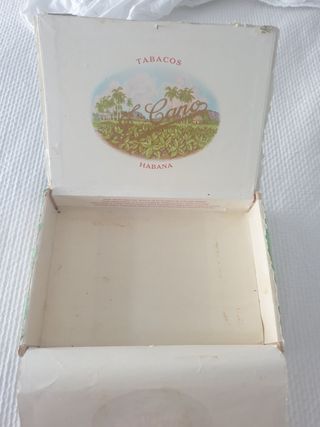 Caja vacía La Flor de Cano + 2 Vitolas