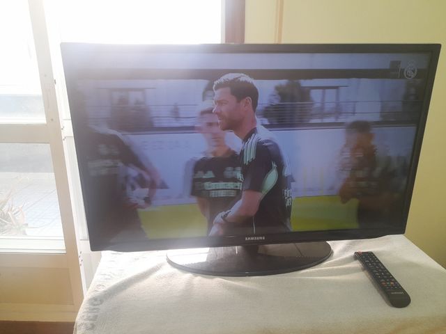 TV Samsung 32" HD - Negro