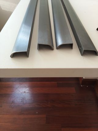 4 Tiradores pestaña aluminio 110cm