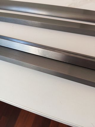 4 Tiradores pestaña aluminio 110cm