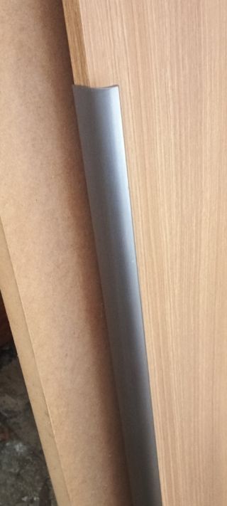 4 Tiradores pestaña aluminio 110cm