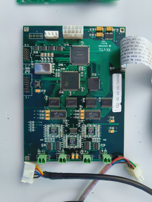 Piezas sensor antirrobo P9I-WGMG58 usadas