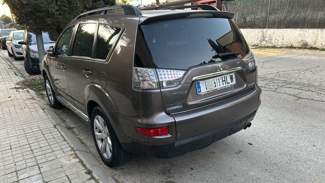 Mitsubishi Outlander 2012 220 DID Motion 2WD