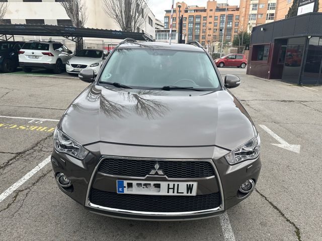 Mitsubishi Outlander 2012 220 DID Motion 2WD
