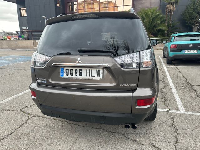 Mitsubishi Outlander 2012 220 DID Motion 2WD