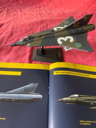 SAAB J35 Draken Maqueta Avión