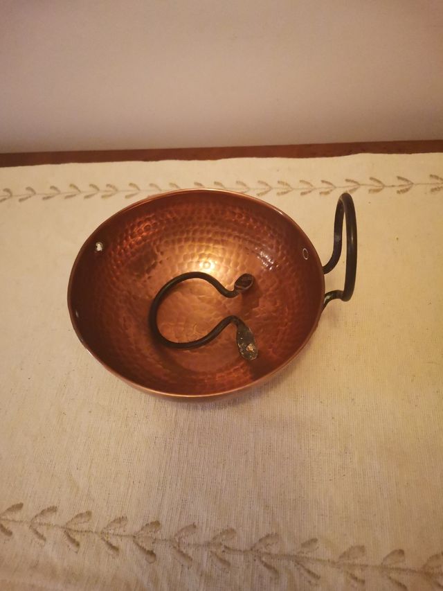 2 Cuencos de cobre martillado