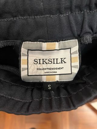 Pantalones deportivos Siksilk negros