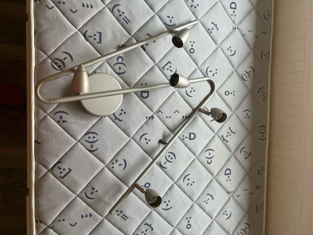 Adapta tu lámpara en la habitación en más puntos