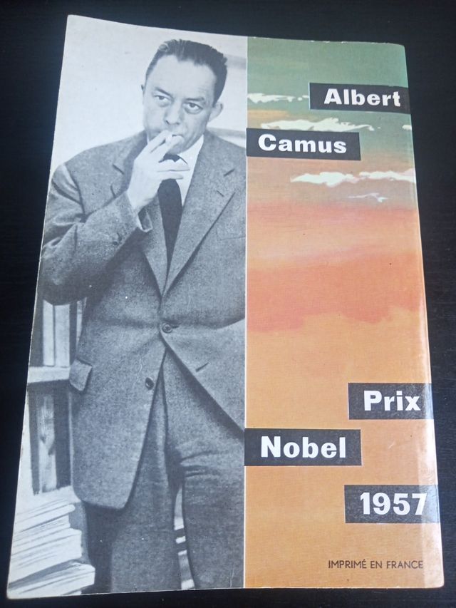 L'Étranger (El extranjero, Albert Camus).